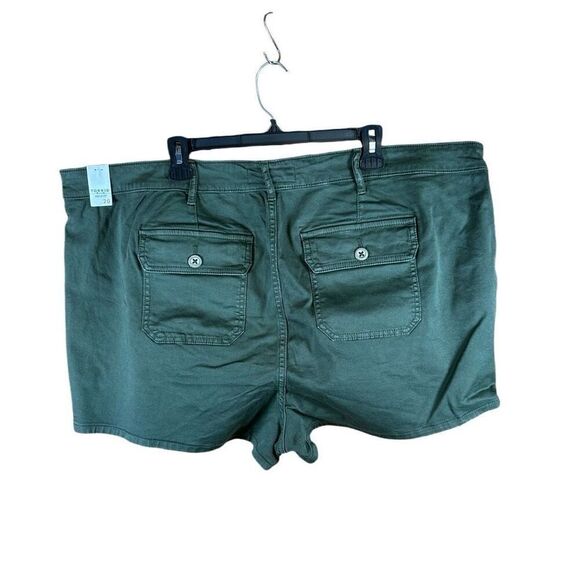 Torrid Shorts Plus Size 26W Olive Green NWT Button Front - Picture 2 of 6